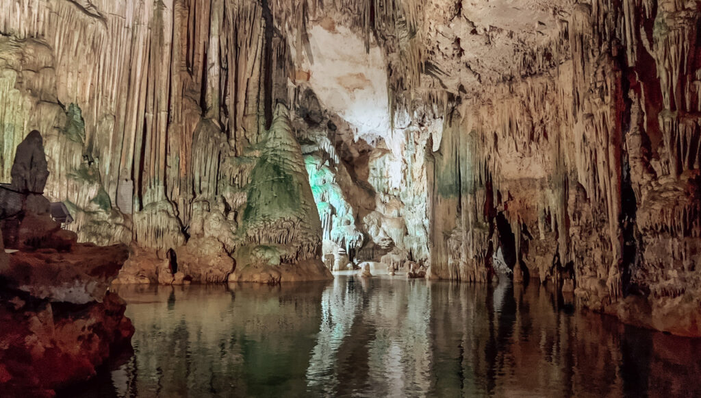Inside Grotta di Nettuno
